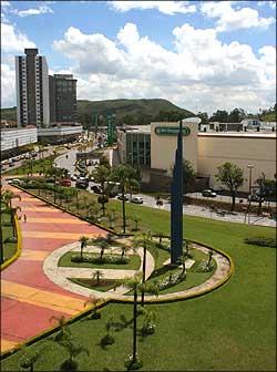Praça Marcelo Góes, no Belvedere, valoriza os imóveis que estão no seu entorno (Gladyston Rodrigues/Especial para o EM) Praça Marcelo Góes, no Belvedere, valoriza os imóveis que estão no seu entorno (Gladyston Rodrigues/Especial para o EM)