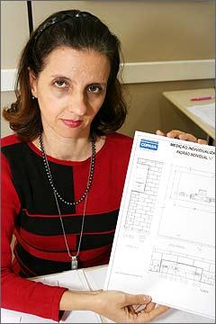 Beatriz Botelho, da Copasa, diz que ades�o precisa de todos os cond�minos (Gladyston Rodrigues/AOCUBO FILMES )