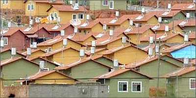 Conjunto popular na Grande Belo Horizonte: moradores de baixa renda podem ficar no preju�zo  (Beto Novaes/EM/D. A Press - 6/2/08)