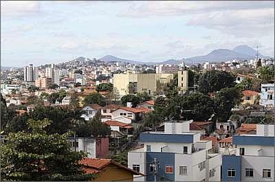 Preço médio do aluguel na região é de R$ 433 para apartamentos de dois quartos. Obras em importantes vias locais ampliaram os serviços de pavimentação e iluminação (Fotos: Gladyston Rodrigues/Ao Cubo Filmes) Preço médio do aluguel na região é de R$ 433 para apartamentos de dois quartos. Obras em importantes vias locais ampliaram os serviços de pavimentação e iluminação (Fotos: Gladyston Rodrigues/Ao Cubo Filmes)