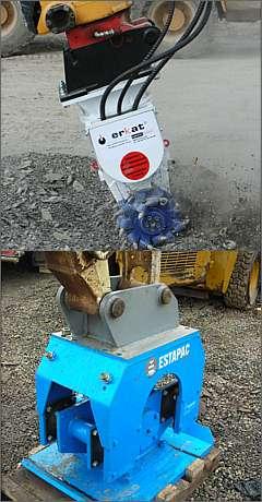Fresadora de concreto Erkat e compactador estaqueador vibratório Estapac, da Getefer Fresadora de concreto Erkat e compactador estaqueador vibratório Estapac, da Getefer