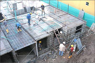 A qualificação de mão de obra, aliada às inovações tecnológicas, revoluciona e incentiva os investimentos no setor (Arquivo da ABCP/Divulgação) A qualificação de mão de obra, aliada às inovações tecnológicas, revoluciona e incentiva os investimentos no setor (Arquivo da ABCP/Divulgação)