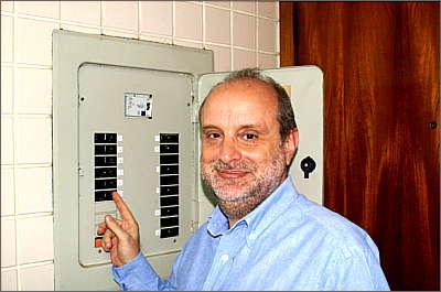 Eduardo Daniel, da Associação Brasileira de Certificação de Instalações Elétricas, diz que proteção é essencial (Sindicel/Divulgação) Eduardo Daniel, da Associação Brasileira de Certificação de Instalações Elétricas, diz que proteção é essencial (Sindicel/Divulgação)