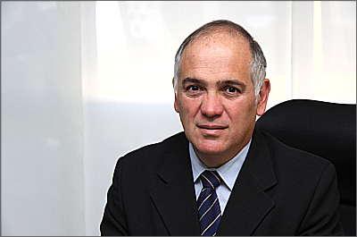 Leonardo Costa, da CMI/Secovi-MG, diz que obras urgentes não precisam de aprovação (Gladyston Rodrigues/Esp.EM/D.A.Press) Leonardo Costa, da CMI/Secovi-MG, diz que obras urgentes não precisam de aprovação (Gladyston Rodrigues/Esp.EM/D.A.Press)