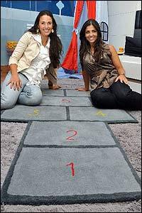 As arquitetas Aline e Vanessa ressaltam a importância de o profissional estar em sintonia com o universo infantil para saber sugerir e entender (Eduardo Almeida/RA Studio) As arquitetas Aline e Vanessa ressaltam a importância de o profissional estar em sintonia com o universo infantil para saber sugerir e entender (Eduardo Almeida/RA Studio)