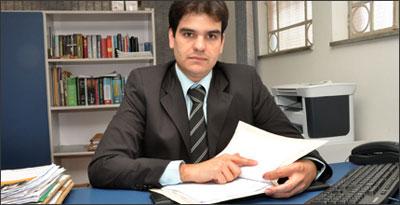 Lúcio Delfino, diretor da ABMH, reitera a necessidade de cuidado na assinatura do contrato e no acompanhamento da obra (Eduardo Almeida / RA Studio) Lúcio Delfino, diretor da ABMH, reitera a necessidade de cuidado na assinatura do contrato e no acompanhamento da obra (Eduardo Almeida / RA Studio)