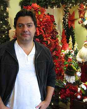 Alexandre Maia diz que trabalha com o Natal durante todo o ano (Joana Gontijo/Portal Uai/D.A Press) Alexandre Maia diz que trabalha com o Natal durante todo o ano (Joana Gontijo/Portal Uai/D.A Press)