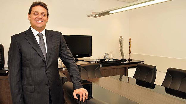 Vinícius Araújo diz que há estudos na engenharia e na economia que buscam valores precisos para mensurar o desgaste de móveis e imóveis (Eduardo Almeida/RA Studio)