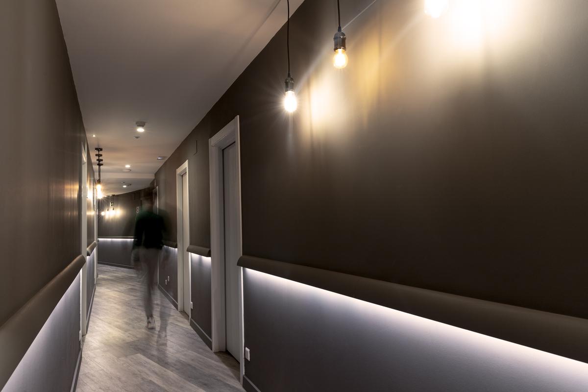 Como iluminar o corredor da casa de forma adequada? - Revista Stile